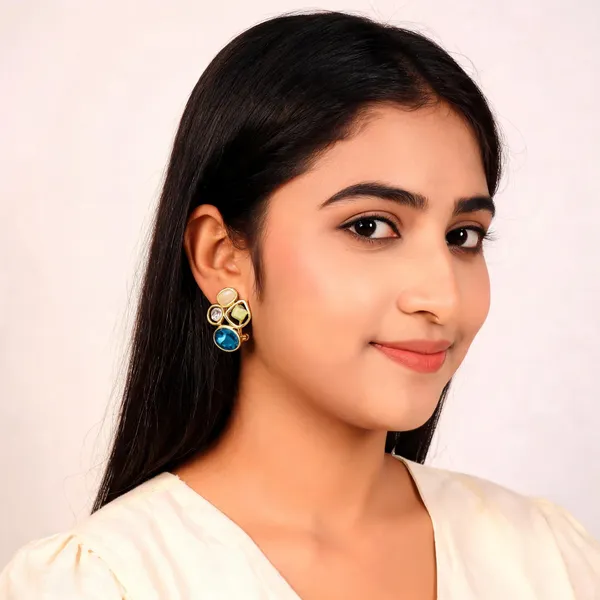 Gold-Toned_Stone_Studded_Necklace_And_Earrings_Set