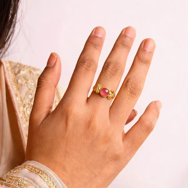 Gold_Tone_Pink_Stone_Floral_Ring_For_Women