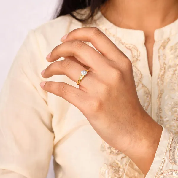 Gold_Tone_Clear_Solitaire_Stone_Band_Ring_For_Women