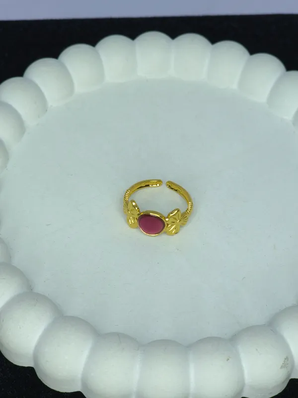 Gold_Tone_Pink_Stone_Floral_Ring_For_Women