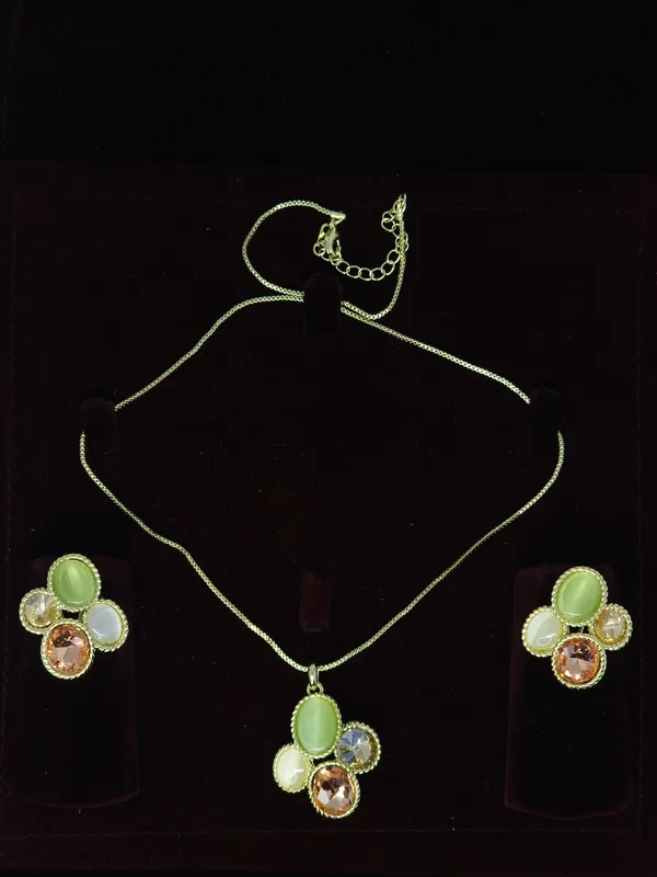 Gold_Tone_Floral_Stone_Necklace_And_Earrings_Set_For_Women