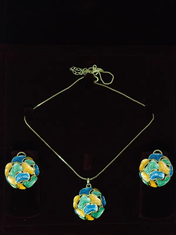 Multicolour_Enamel_Pendant_Necklace_And_Earrings_Set_For_Women