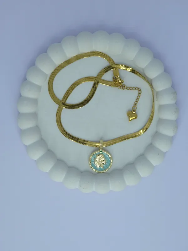 Gold_Tone_Religious_Pendant_Necklace_For_Women