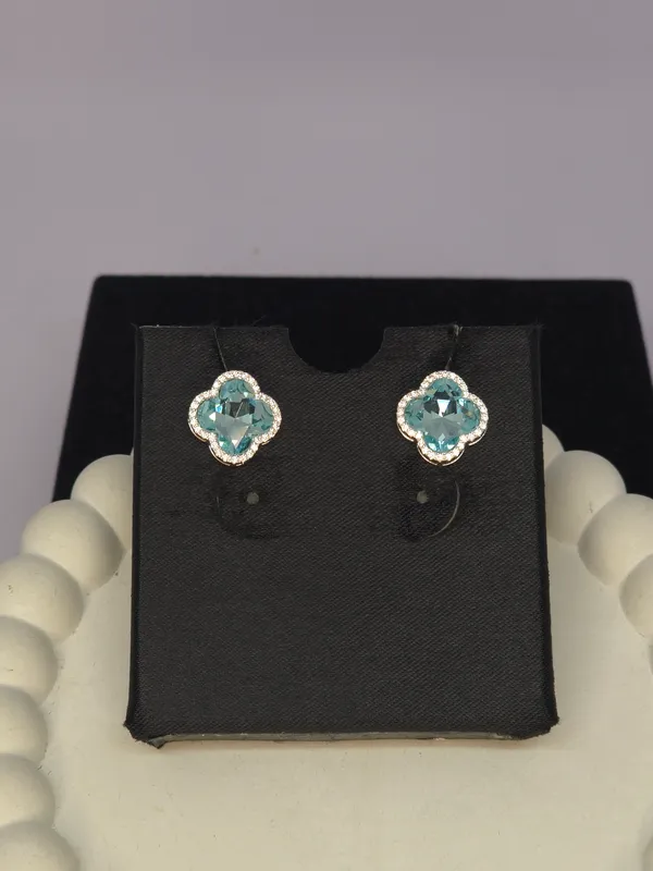 Silver_Tone_Clover_Stud_Earrings_For_Women