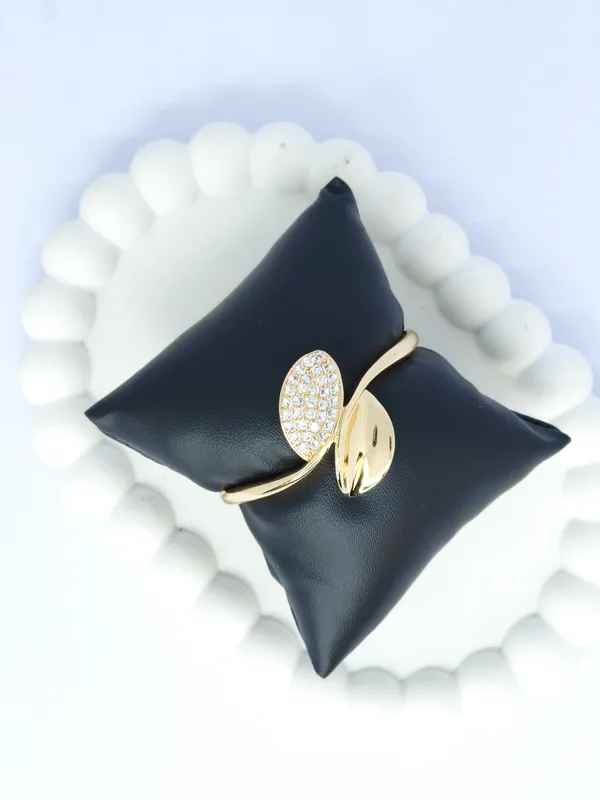 Gold_Tone_Steel_Leaf_Crystal_Cuff_Bracelet_For_Women