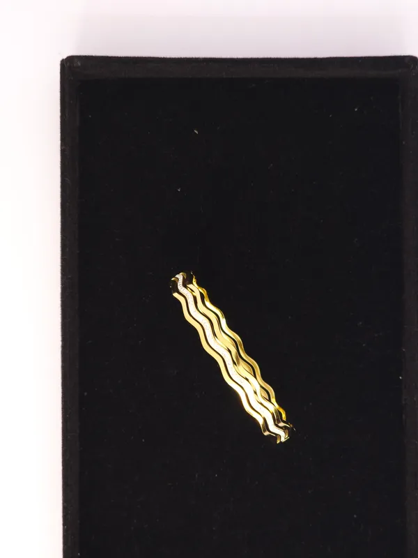 Gold_Tone_Steel_Wavy_Layered_Slim_Bangle_For_Women