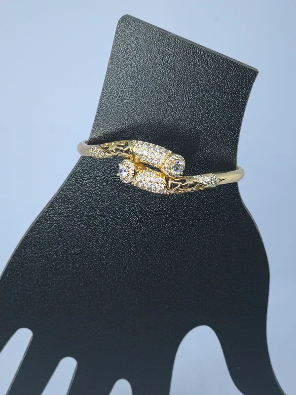 Gold_Tone_Steel_Twin_Fish_Motif_Open_Cuff_Bracelet_For_Women