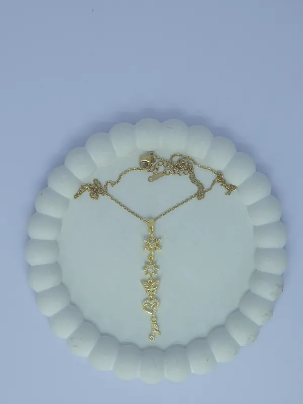 Gold_Tone_Layered_Pendant_Necklace_For_Women