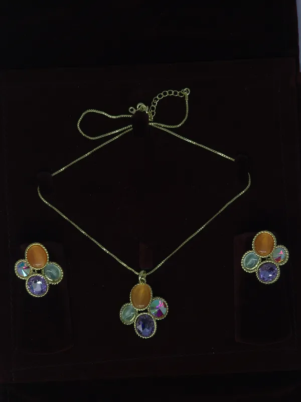 Gold_Tone_Multicolor_Stone_Necklace_And_Earrings_Set