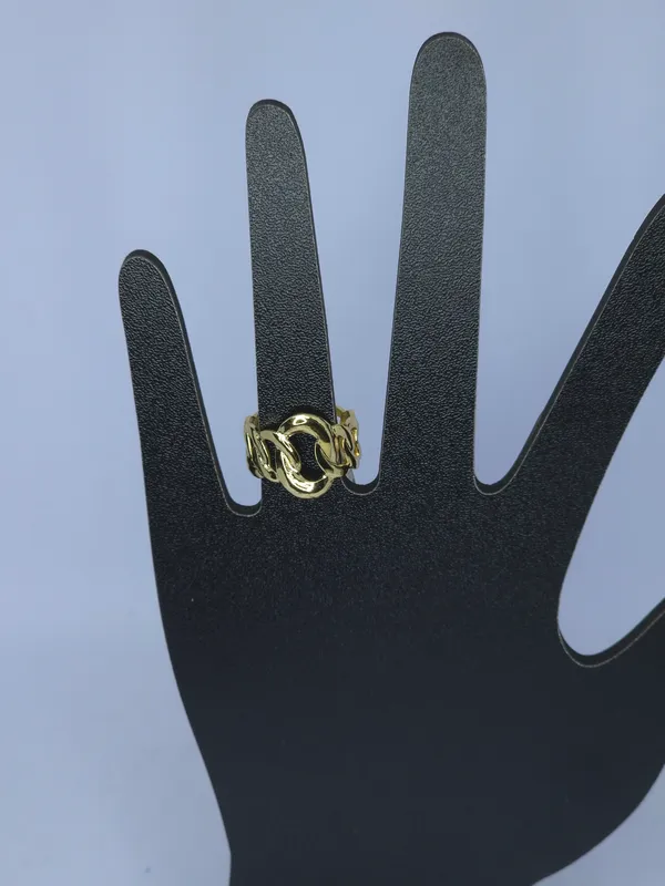 Gold_Tone_Interlinked_Loop_Statement_Ring_For_Women