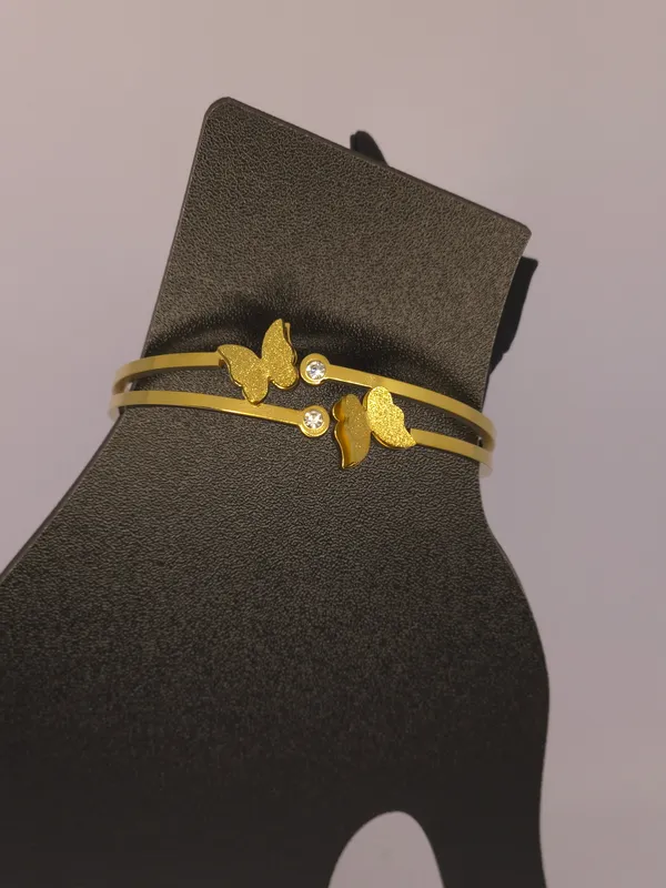 Gold-Tone_Butterfly_Bracelet_For_Women