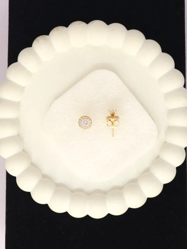 Gold-Tone_Crystal_Round_Stud_Earrings_For_Women