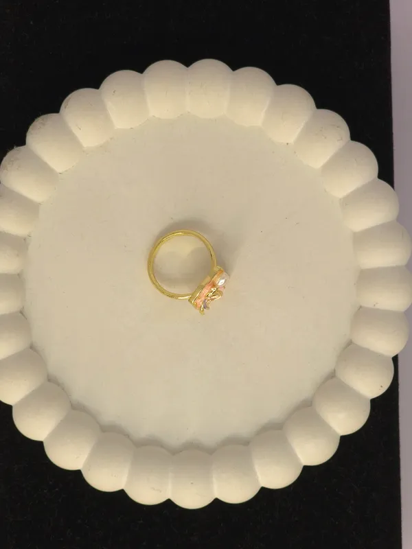 Gold_Tone_Floral_Stone_Ring_For_Women