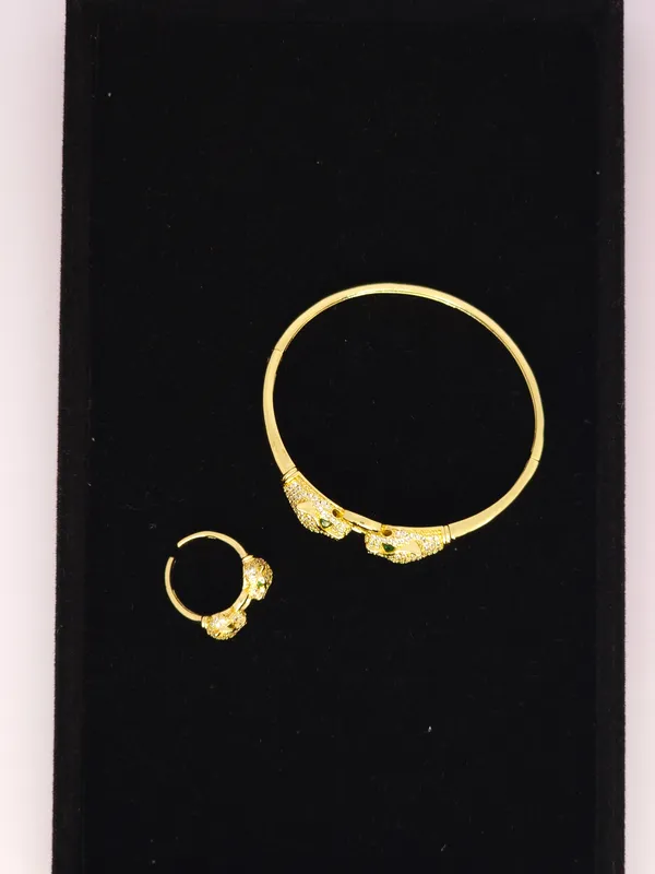 Gold_Tone_Embellished_Bracelet_For_Women