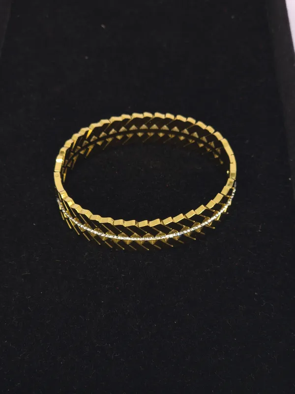 Gold_Tone_Geometric_Link_Bracelet_For_Women