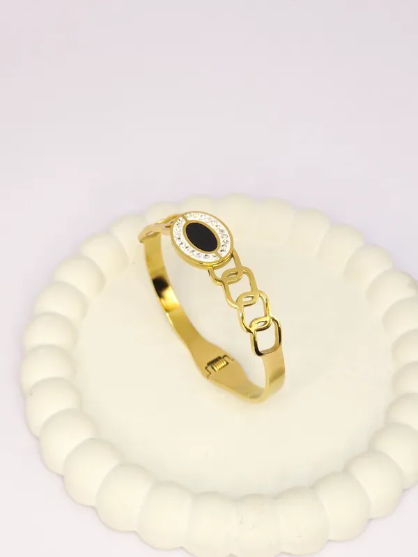 Gold_Tone_Oval_Stone_Bracelet_For_Women