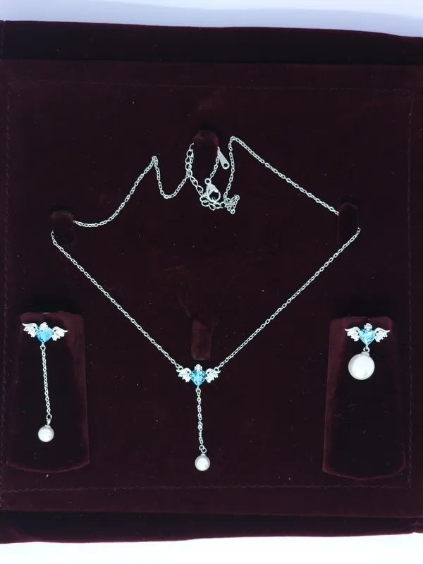 Silver_Tone_Blue_Heart_Necklace_And_Earrings_Set_For_Women