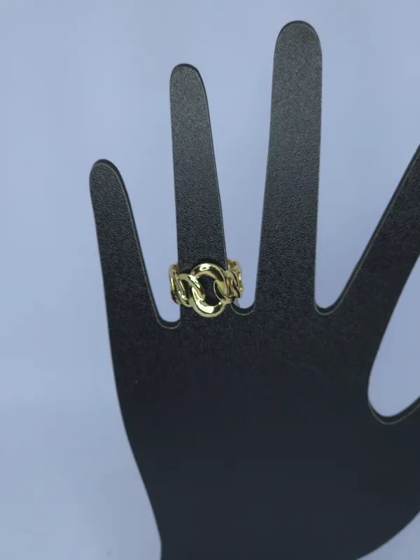 Gold_Tone_Interlinked_Loop_Statement_Ring_For_Women