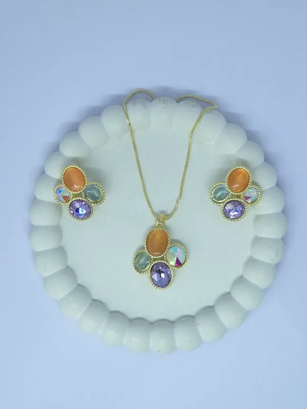 Gold_Tone_Multicolor_Stone_Necklace_And_Earrings_Set