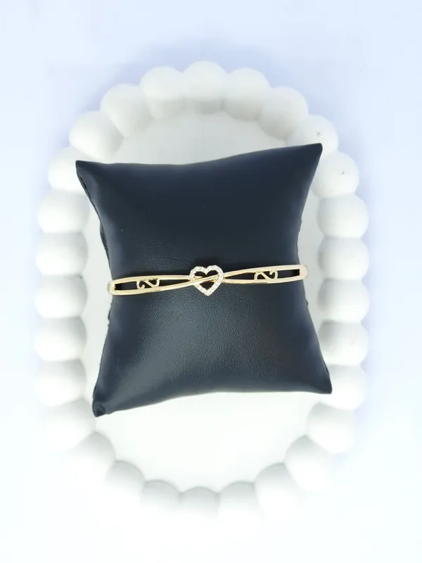 Gold_Tone_Steel_Heart_Centrepiece_Bangle_Bracelet_For_Women