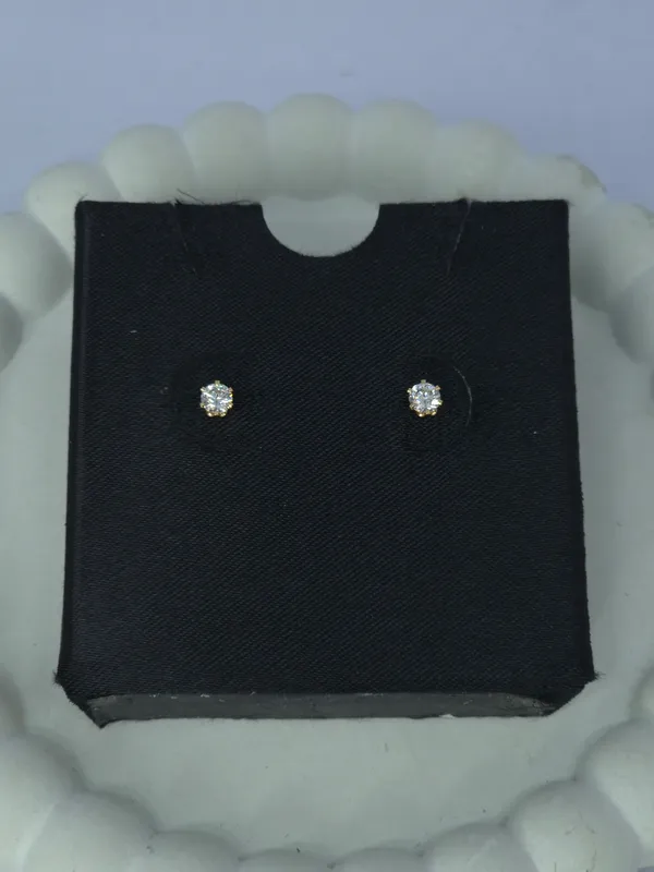 Silver_Tone_Steel_Round_Crystal_Stud_Earrings_For_Women