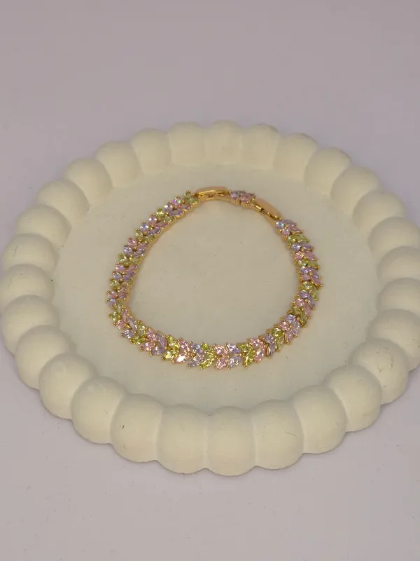 Gold_Tone_Pink_Floral_Stone_Necklace