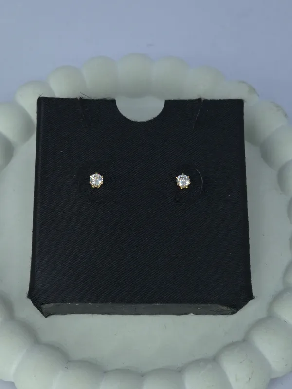 Silver_Tone_Steel_Round_Crystal_Stud_Earrings_For_Women