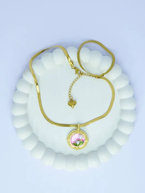 Gold_Tone_Religious_Pendant_Necklace_For_Women