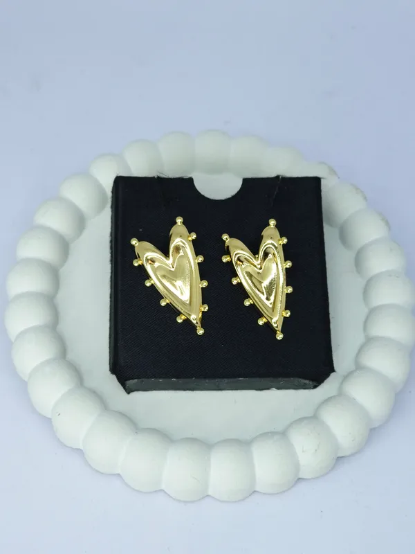 Gold_Tone_Steel_Heart_Motif_Stud_Earrings_For_Women