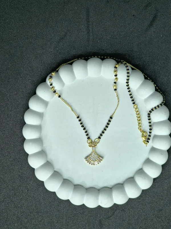 Black_Beaded_Gold_Tone_Pendant_Mangalsutra_For_Women