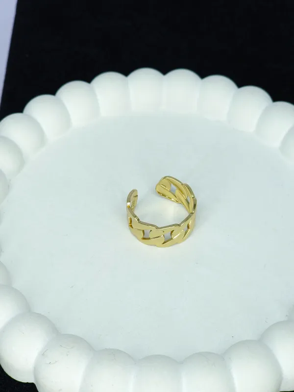 Gold_Tone_Chain_Link_Ring_For_Women