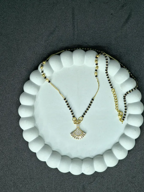 Black_Beaded_Gold_Tone_Pendant_Mangalsutra_For_Women