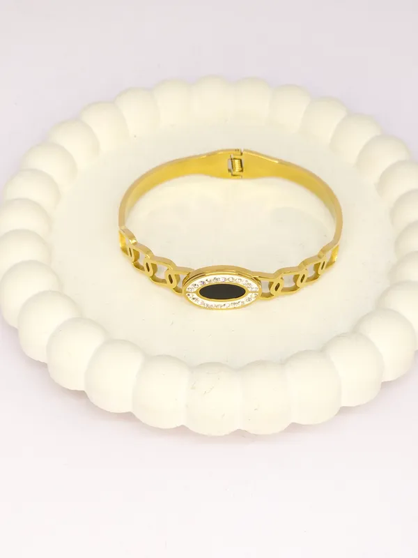 Gold_Tone_Oval_Stone_Bracelet_For_Women