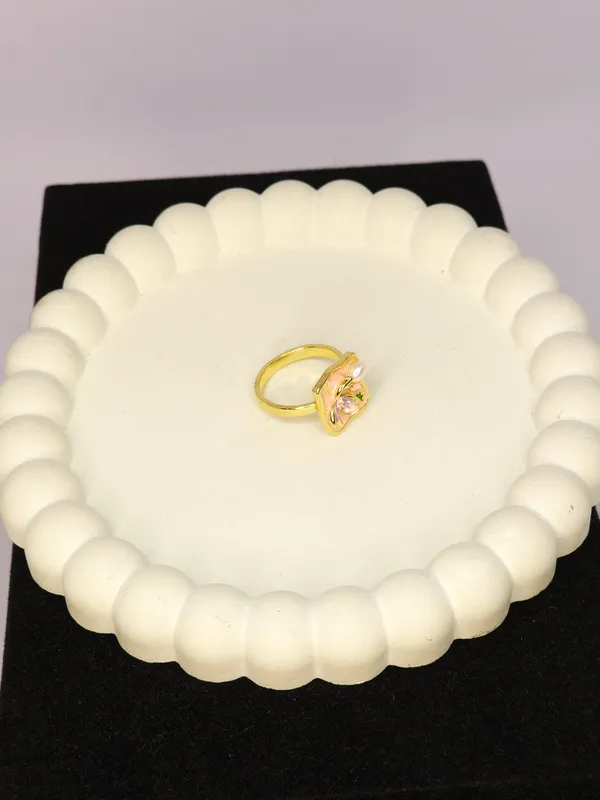 Gold_Tone_Floral_Stone_Ring_For_Women
