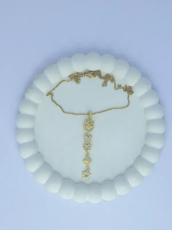 Gold_Tone_Pendant_Necklace_For_Women