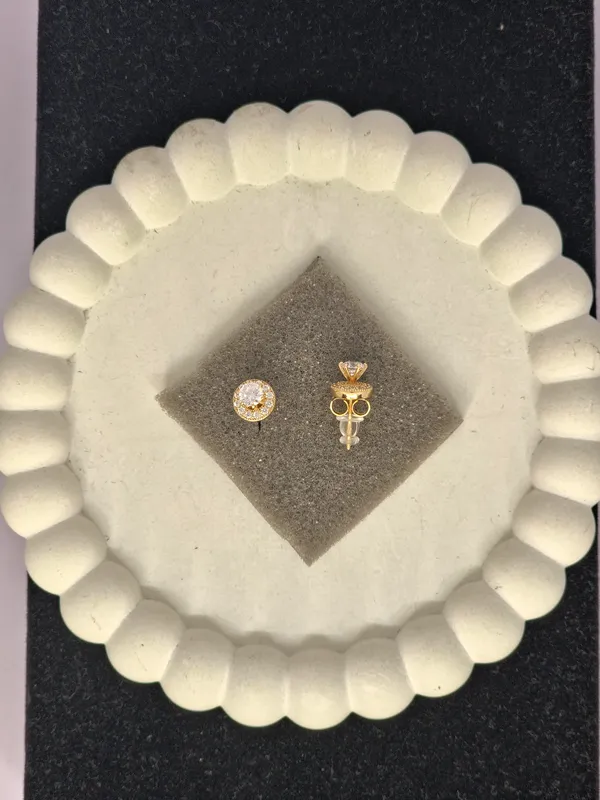 Gold-Tone_Crystal_Round_Stud_Earrings_For_Women