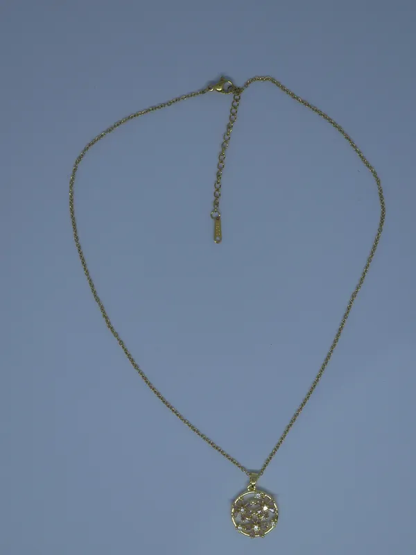 Gold-Tone_Floral_Pendant_Necklace_For_Women