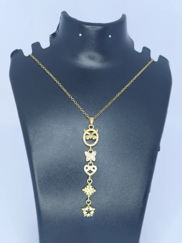 Gold_Tone_Pendant_Necklace_For_Women