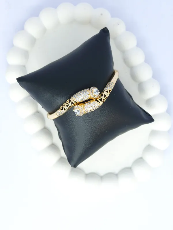 Gold_Tone_Steel_Twin_Fish_Motif_Open_Cuff_Bracelet_For_Women
