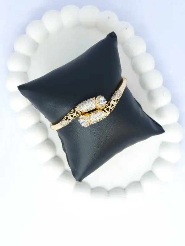 Gold_Tone_Steel_Twin_Fish_Motif_Open_Cuff_Bracelet_For_Women