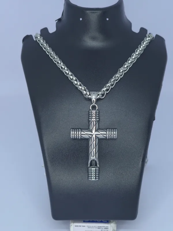 Silver_Tone_Textured_Cross_Pendant_Necklace_For_Unisex