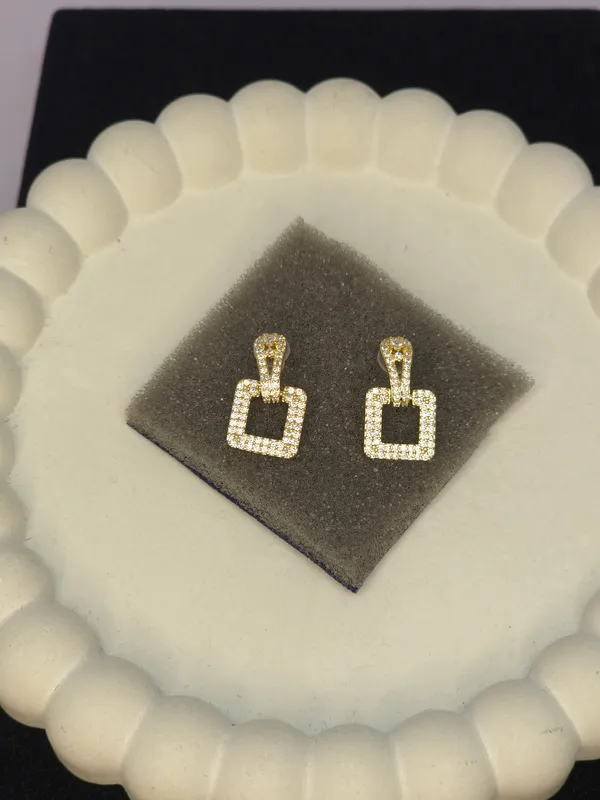 Gold_Tone_Geometric_Stud_Earrings_For_Women
