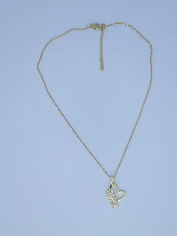 Gold_Tone_Heart_Pendant_Necklace_For_Women