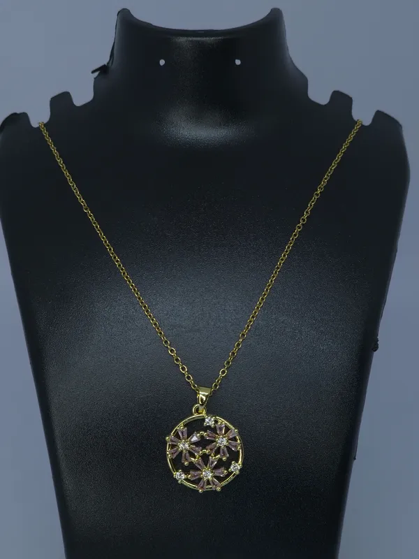 Gold-Tone_Floral_Pendant_Necklace_For_Women