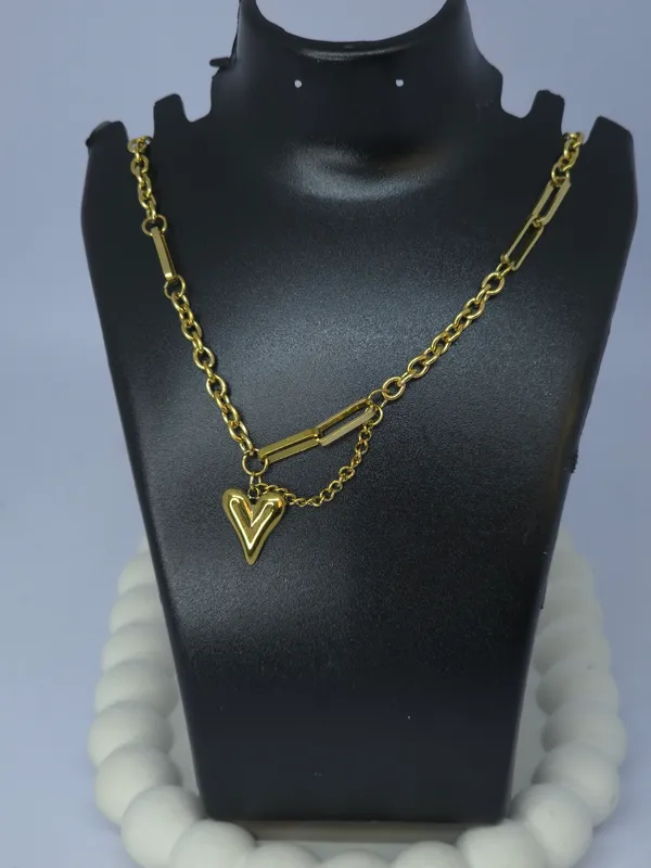Gold_Tone_Steel_Layered_Heart_Pendant_Necklace_For_Women