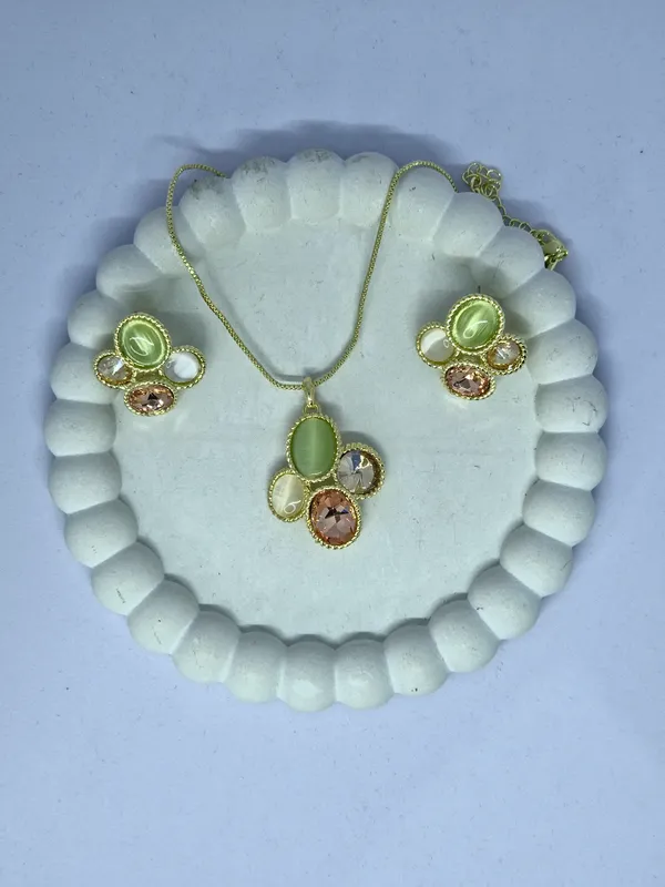 Gold_Tone_Floral_Stone_Necklace_And_Earrings_Set_For_Women