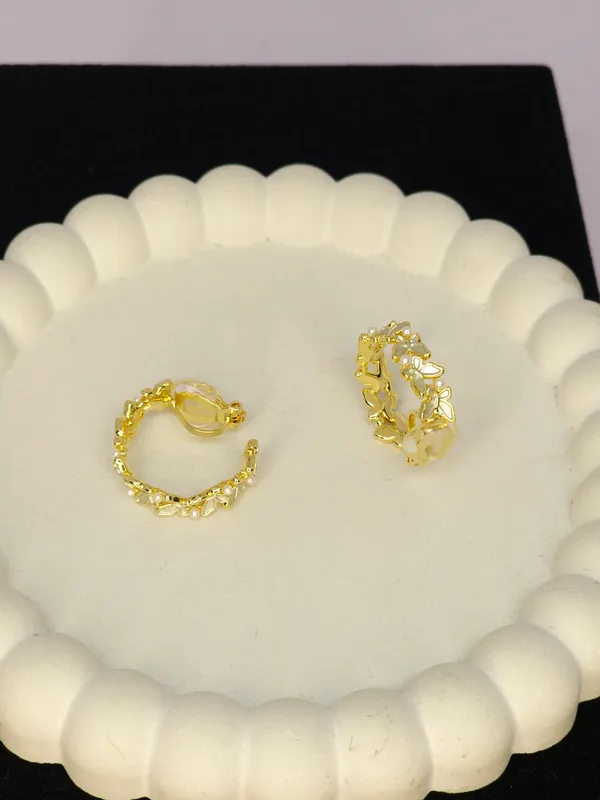 Gold_Tone_Floral_Hoop_Earrings_For_Women