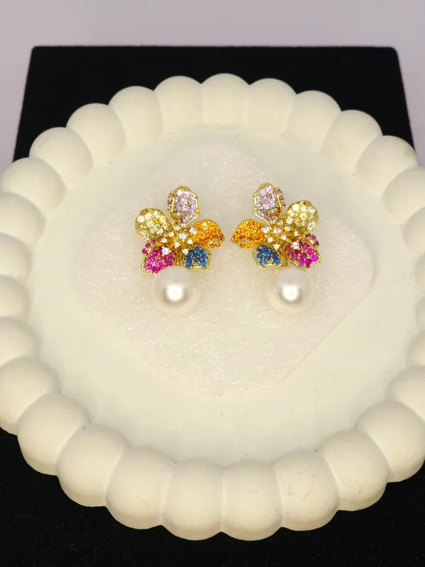 Gold_Tone_Multicolour_Floral_Pearl_Stud_Earrings_For_Women