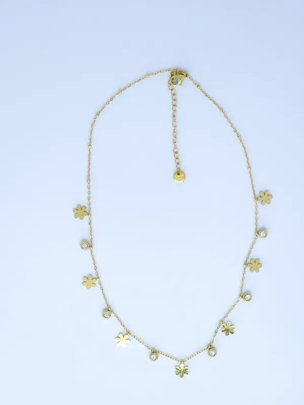 Gold_Tone_Floral_Charm_Necklace_For_Women