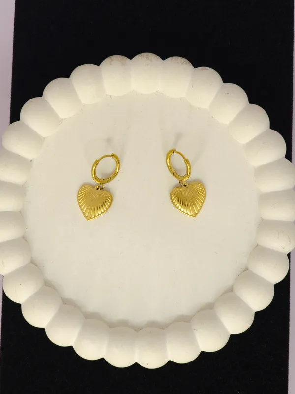 Gold_Tone_Heart_Drop_Earrings_For_Women